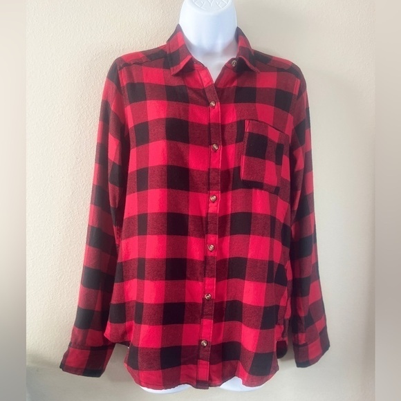 Hollister Tops - Hollister Shirt Womens XS Red Black Plaid Button Down Lumberjack Cabin